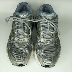 Brooks Ariel walking shoes sneakers women size 11M